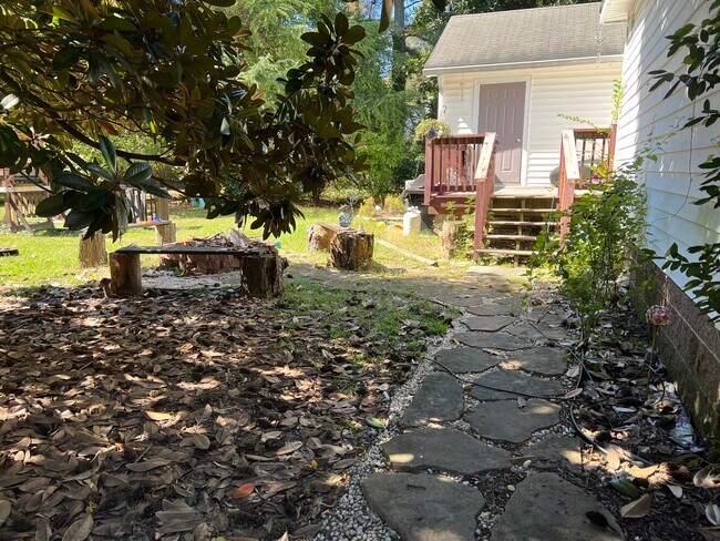 Building Photo - 1117 Cotten Farm Dr