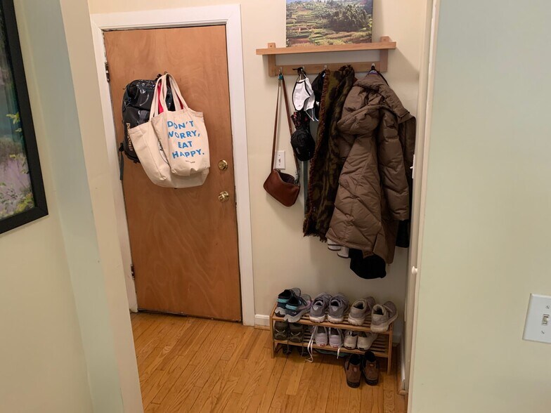 Building Photo - 38 Hemenway St