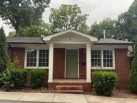 Building Photo - Beautifully Renovated Apartment in Wilmore...