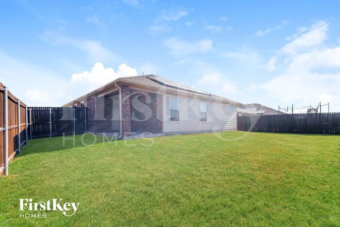 Building Photo - 1115 Riverstone Trl