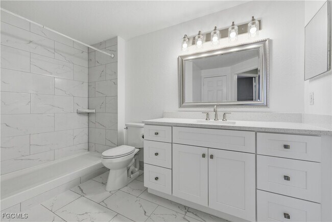 Building Photo - 6321 Aragon Way