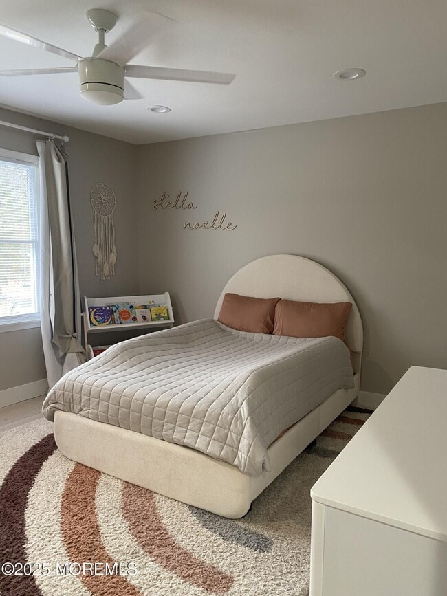 Building Photo - 11 Walnut Ct