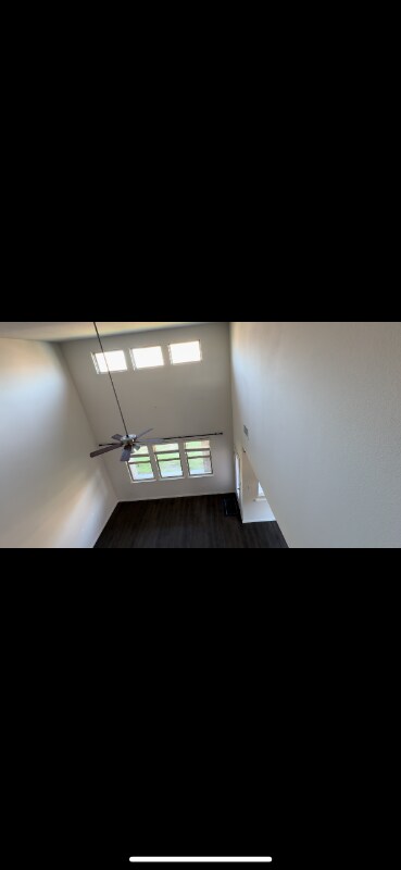 Building Photo - 1103 Wagon Wheel Way