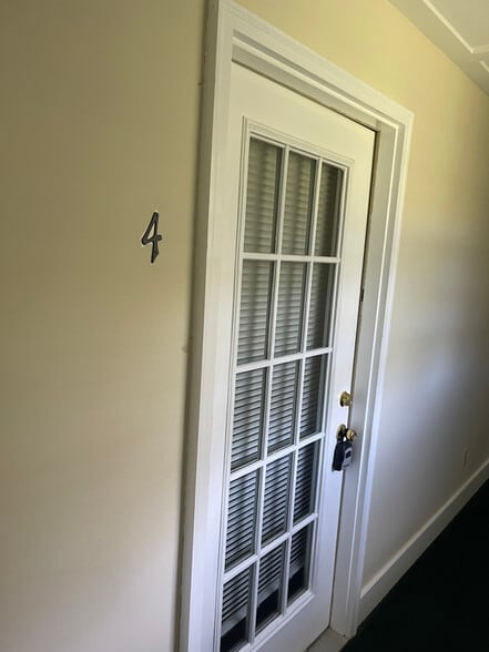 Building Photo - 1021 Fall Creek Rd