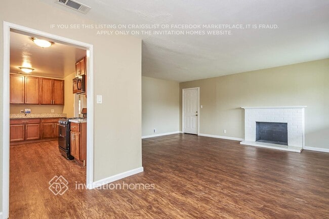 Building Photo - 500 Baywood Dr