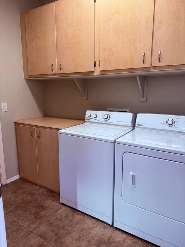 Building Photo - 18252 W Buena Vista Dr