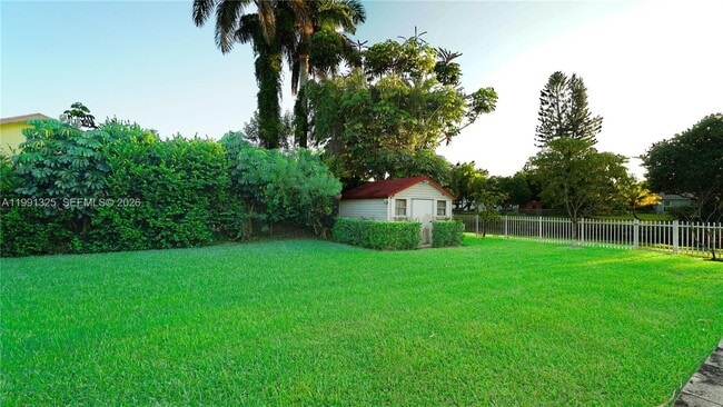 Building Photo - 9220 SW 103rd Ave