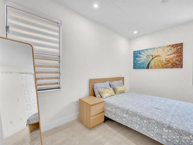 Building Photo - 10250 NW 76th Terrace