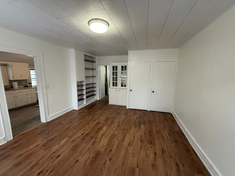 Building Photo - 6 Foote St