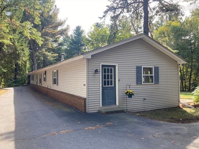 Primary Photo - 146 Central St