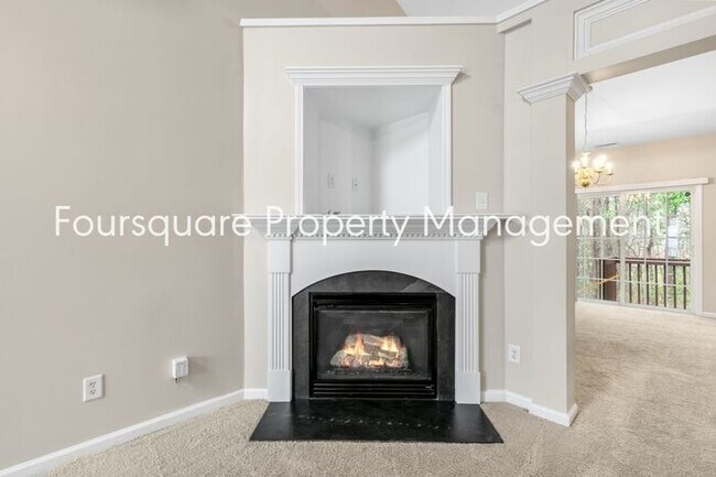 Building Photo - Single Family Home| 1st Floor Master Bedro...