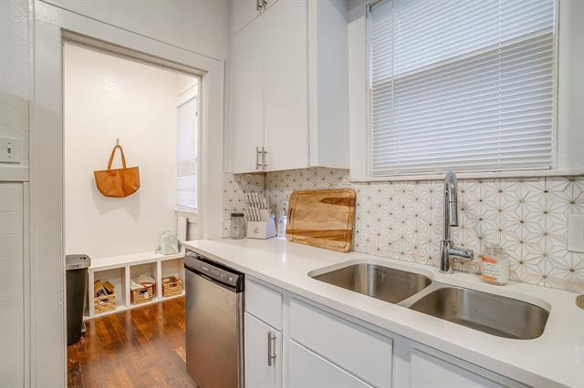 Building Photo - 3103 Odessa Ave