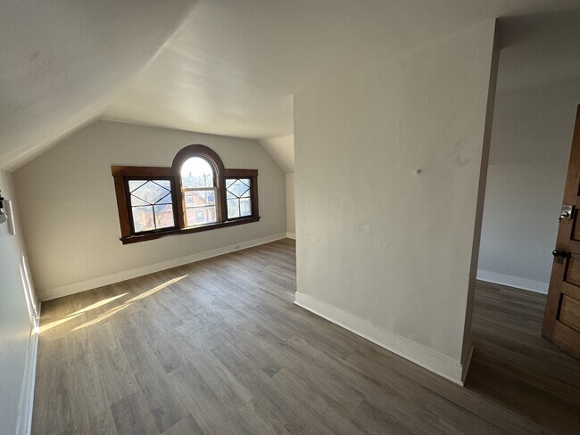 Building Photo - 2241 Burnet Ave