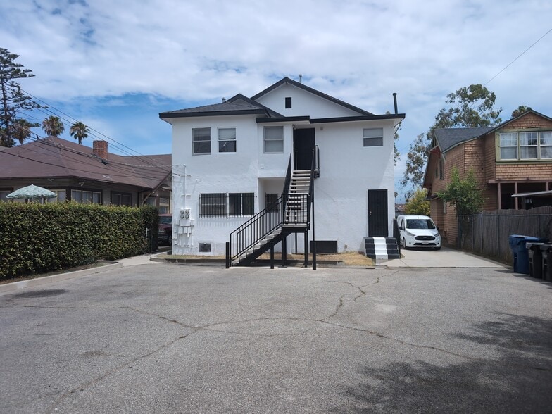 Building Photo - 2418 W 23rd St
