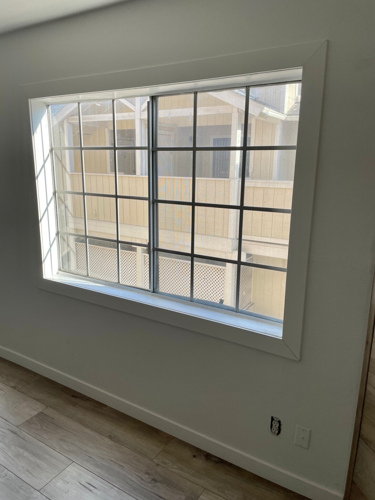 Building Photo - 7349 Balboa Blvd