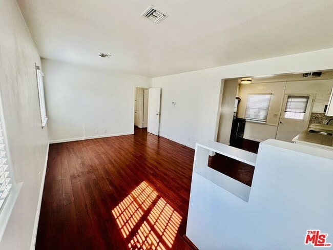 Building Photo - 3711 Selby Ave