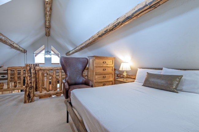 Building Photo - Price Reduced! Enchanting Log Cabin & Carr...