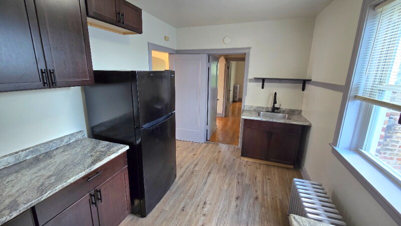 Building Photo - 834 N Massasoit Ave