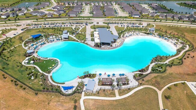 Building Photo - 728 Lake Lacosta Dr