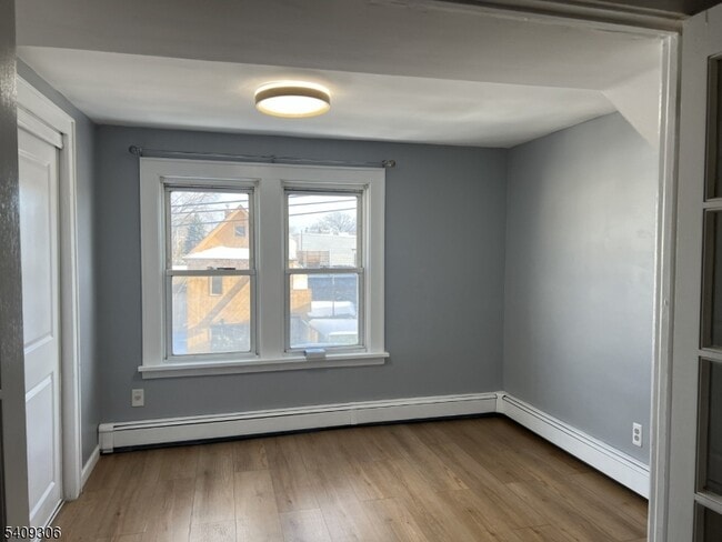 Building Photo - 571 Avenue A