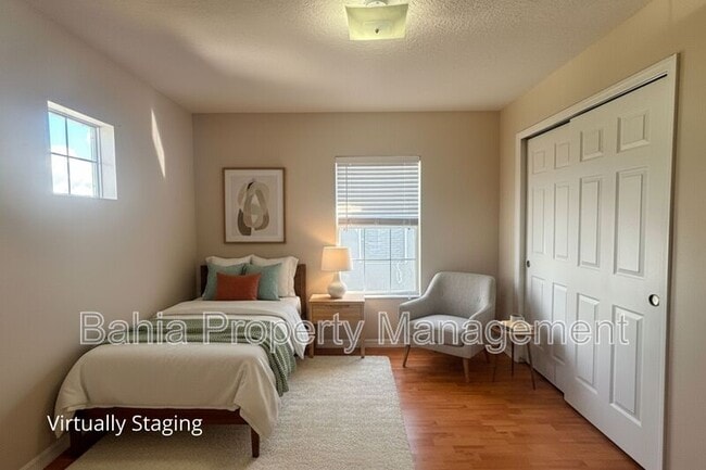 Building Photo - 2487 Hassonite St