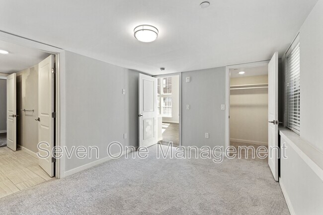 Building Photo - 4649 Umbria St