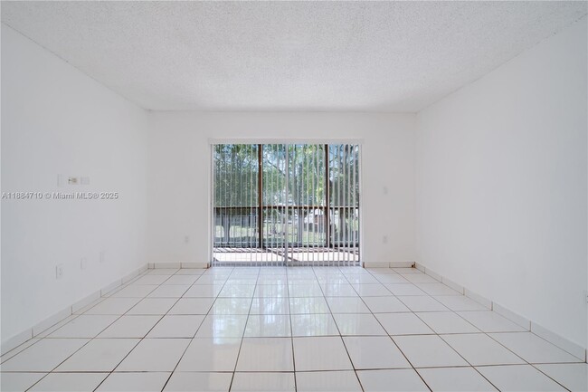 Building Photo - 13700 SW 62nd St