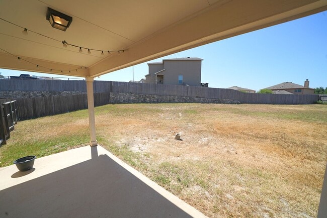 Building Photo - Spacious Cul-de-Sac Home in Bulverde Village - Realtor Commission: $500
