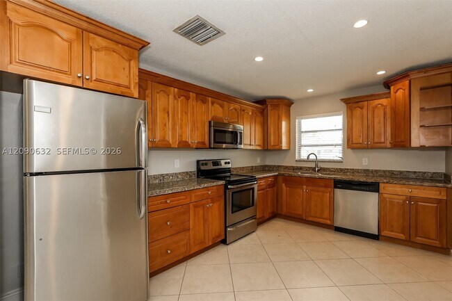 Building Photo - 2200 N 55th Ave