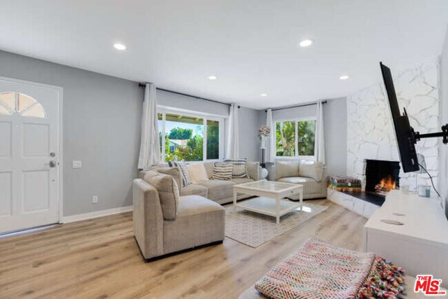 Building Photo - 23925 Pentland Way