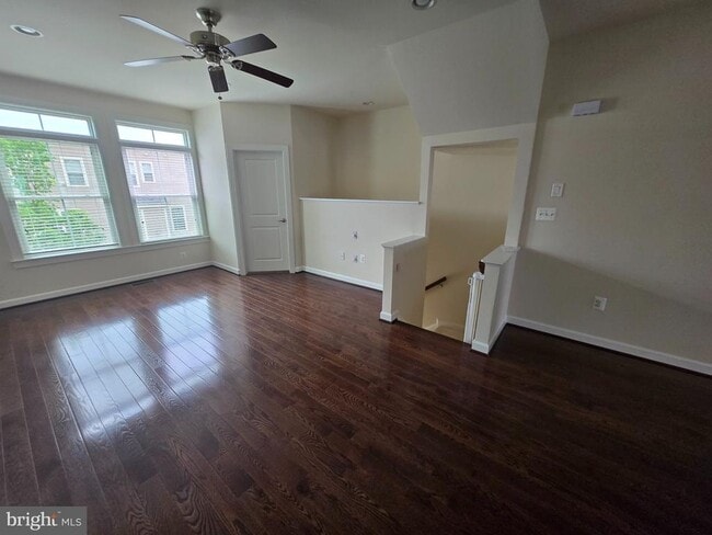 Building Photo - 20800 Duxbury Terrace
