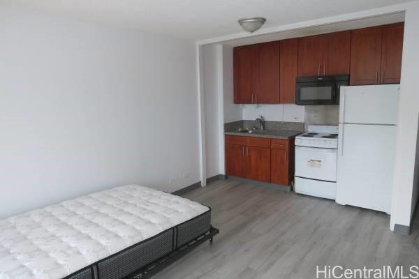 Building Photo - 2345 Ala Wai Blvd