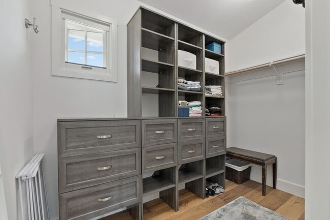 Building Photo - 114 Fairbanks St