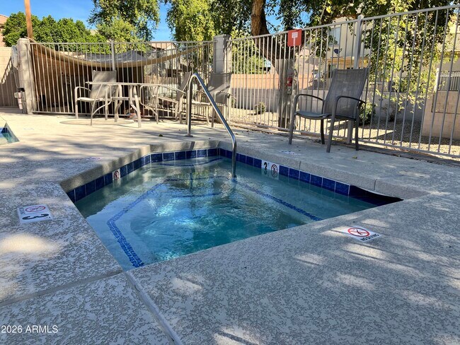 Building Photo - 7392 W Tierra Buena Ln