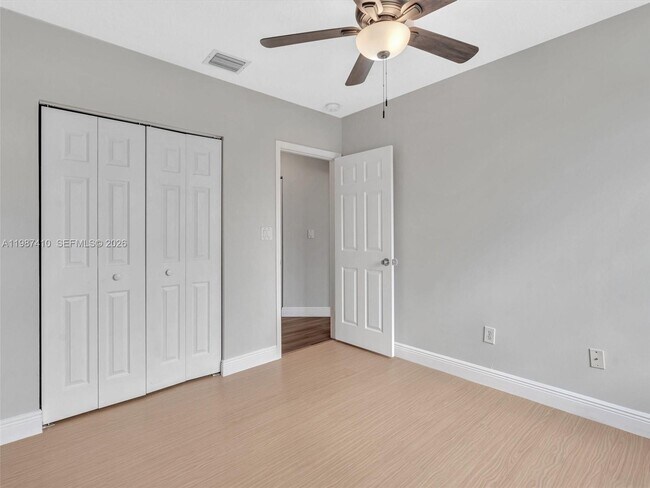 Building Photo - 1498 SW 106th Ave