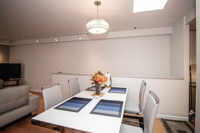 Building Photo - Fully Furnished 2-Bedroom + Office, 2-Bath...