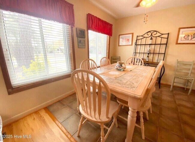 Building Photo - ***MOVE-IN SPECIAL*** $500 OFF OF YOUR FIRST MONTH'S RENT AND APPLICATION FEES WAIVED UPON APPROV...