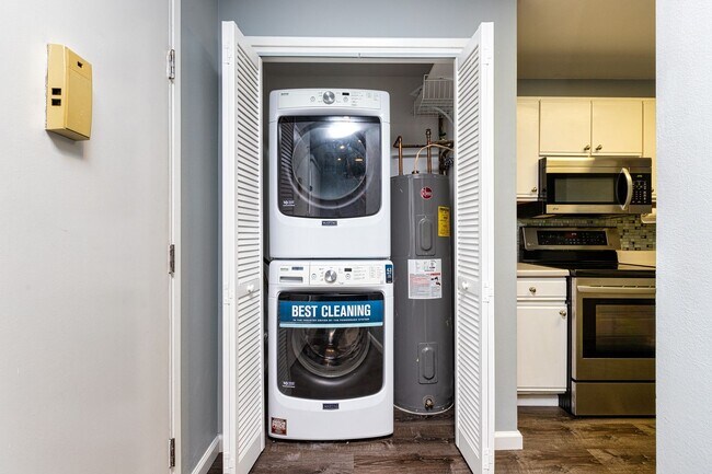 Building Photo - North Pointe Phase II - Mililani Mauka - 2 Bedroom, 2 Bathroom, 2 Parking Townhouse Rental!