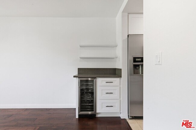 Building Photo - 2018 Griffith Park Blvd