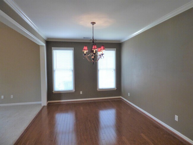 Building Photo - 3770 Abbeyglen Way