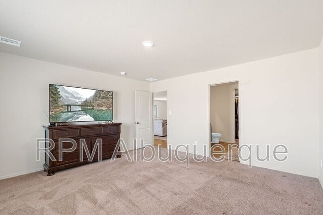 Building Photo - 3884 Hernandez St SW