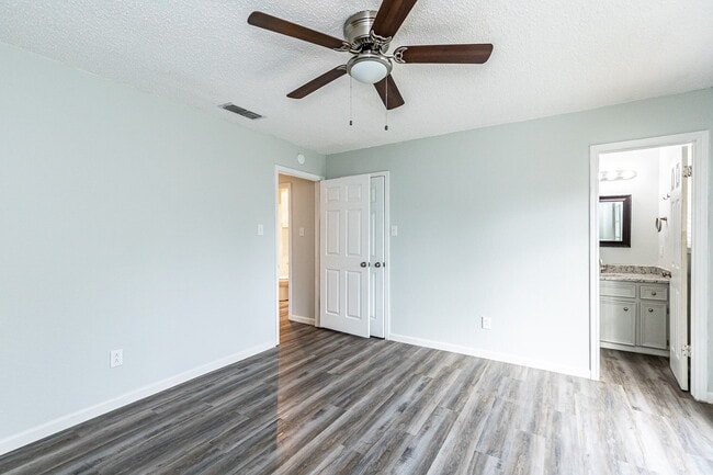 Building Photo - 2/2 in Frenship Schools. LOCATION! 1/2 off first months rent!