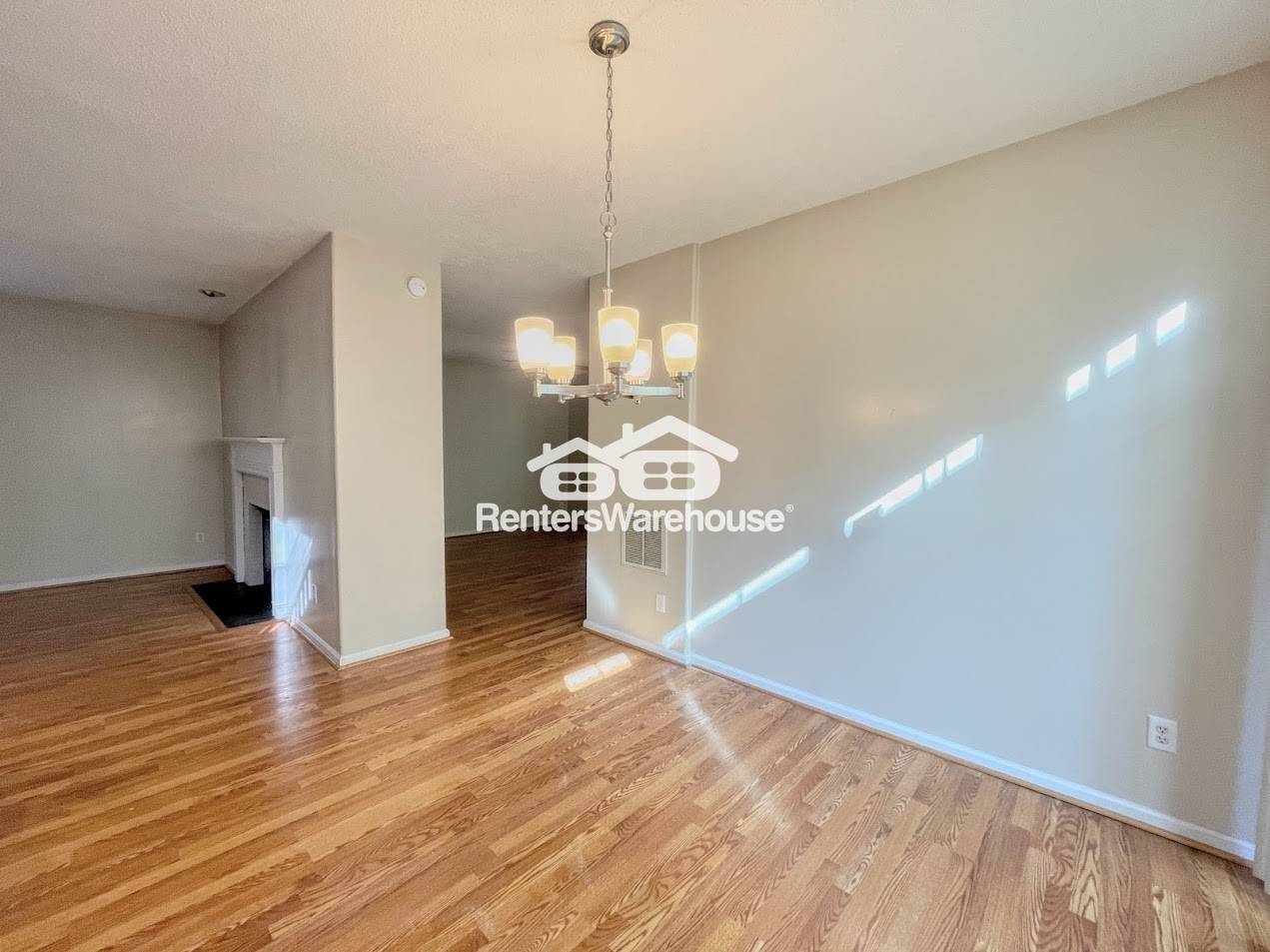 Building Photo - 805 Greystone Trce