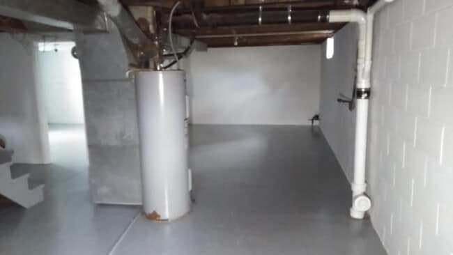 Building Photo - 725 N H St