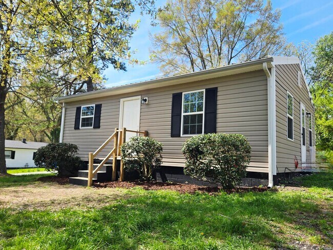 Building Photo - 1000 Camden St