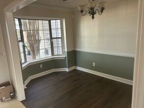 Building Photo - 1302 Farrington Way