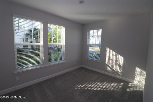 Building Photo - 11480 Gully Ct