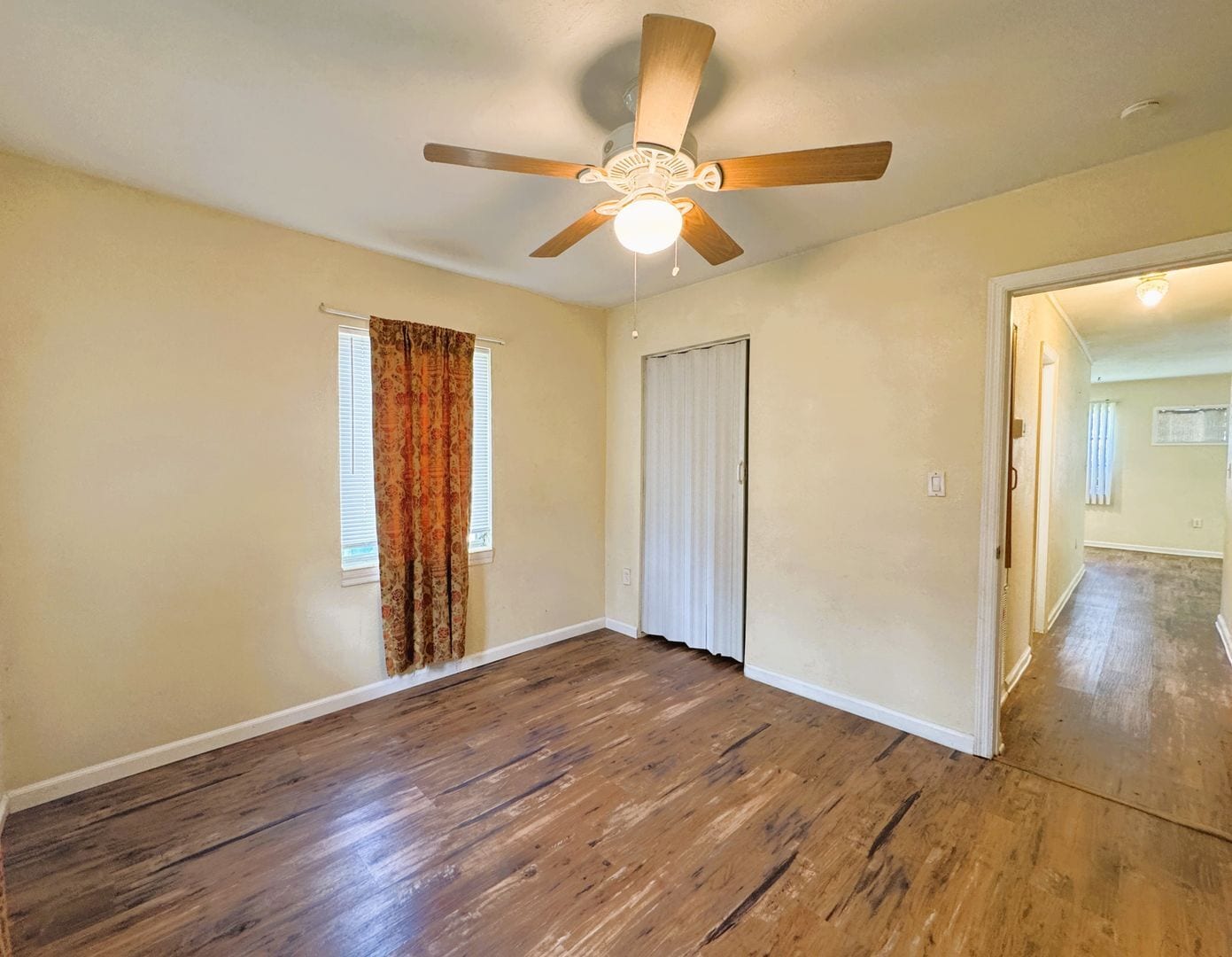 Building Photo - Cozy 3 Bedroom Home with Updated Kitchen and Spacious Yard in Port Charlotte