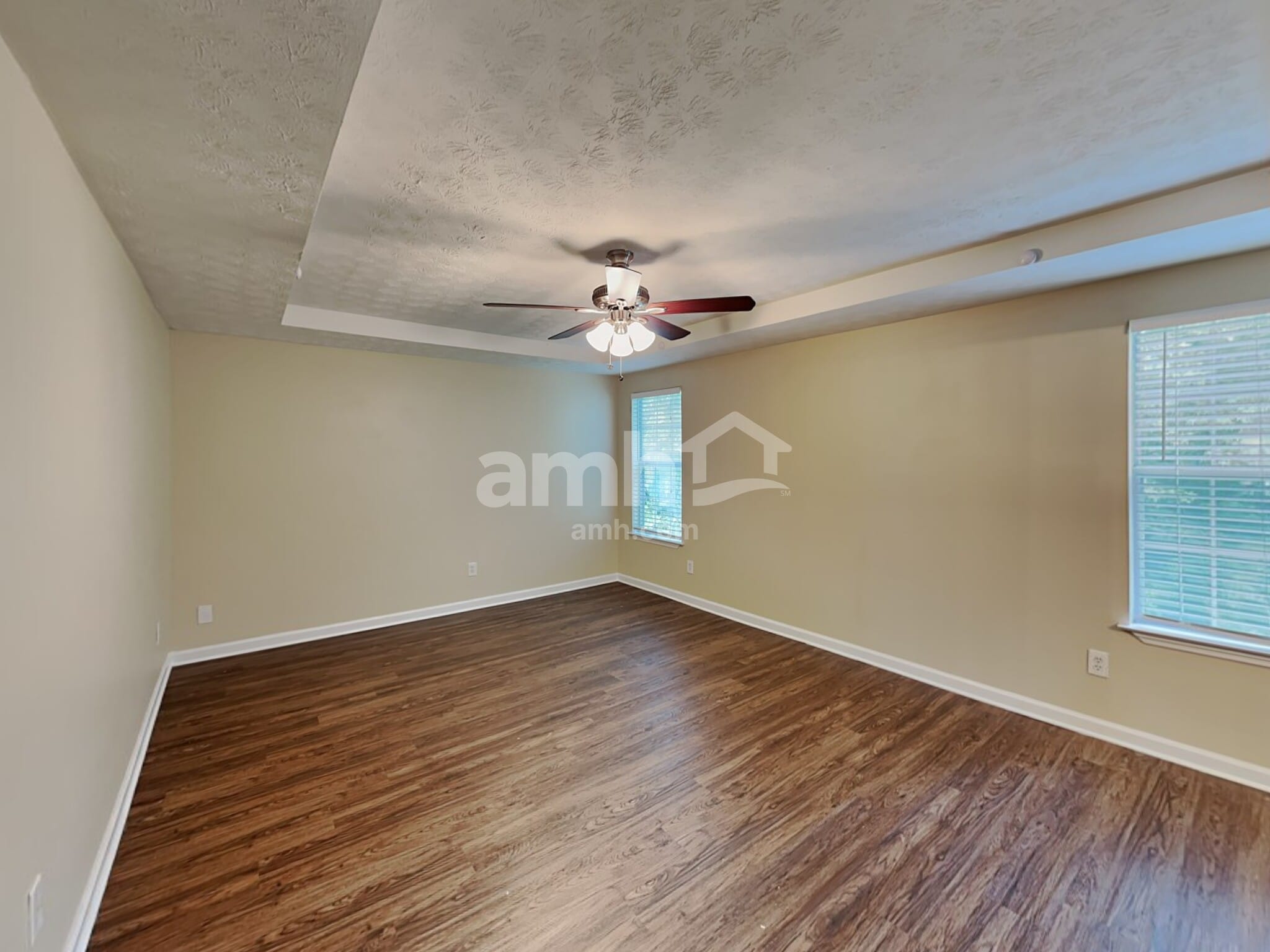 Building Photo - 7114 Hillcrest Chase Dr