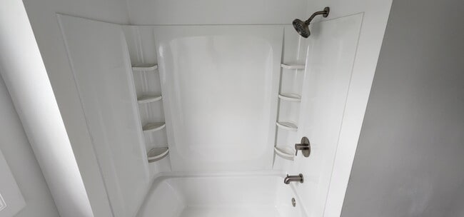 Building Photo - 925 Calvert St